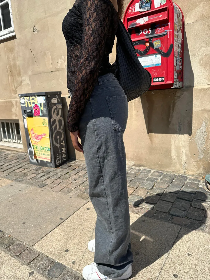 Design By Si Nuna lavtaljede jeans - Grå Sale