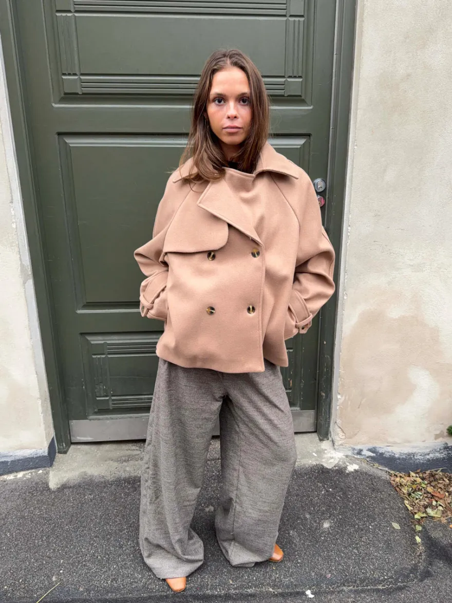 Design By Si Patricia kort trenchcoat - Beige Best
