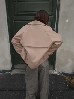 Design By Si Patricia kort trenchcoat - Beige Best