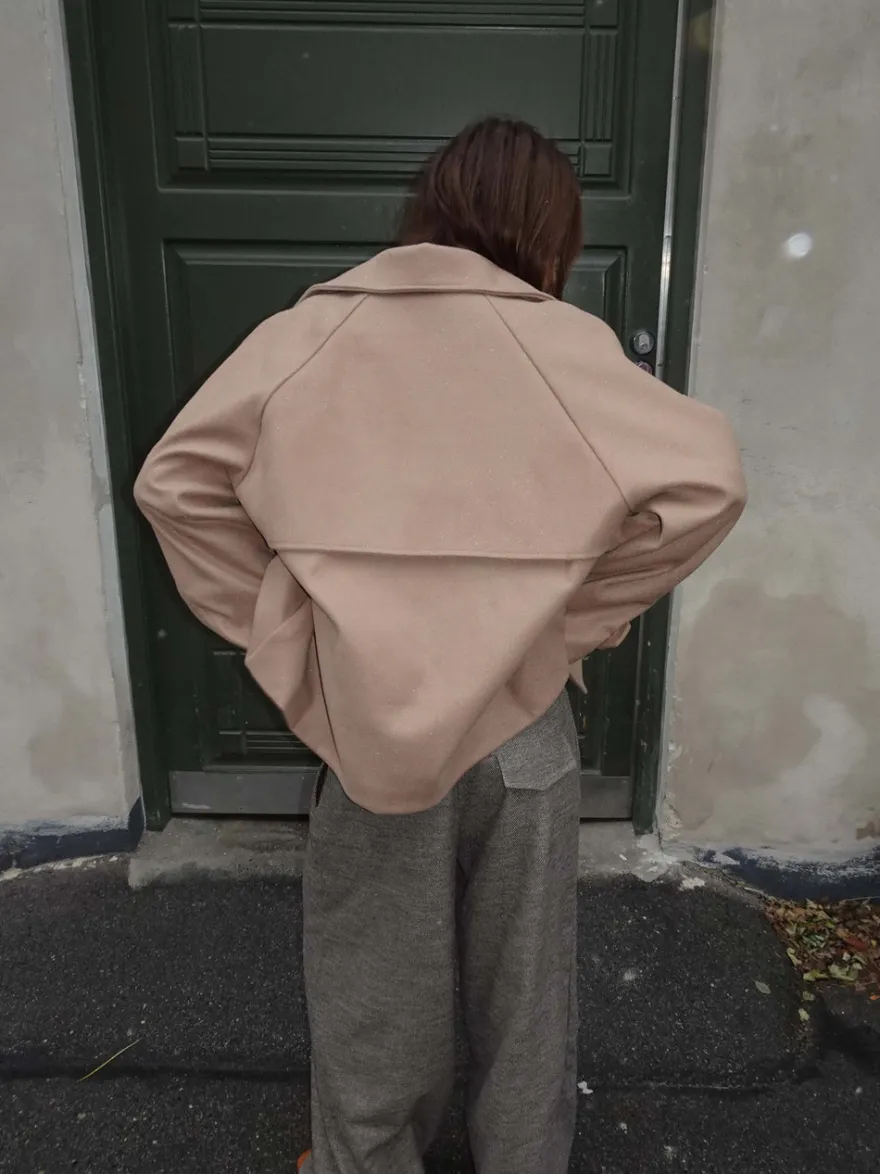 Design By Si Patricia kort trenchcoat - Beige Best