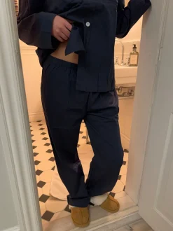 Design By Si Pinja pyjamas sæt - Navy/hvid