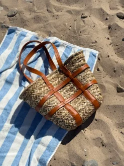 Design By Si Puglia flettet taske med læder detaljer - Beige/brun Sale