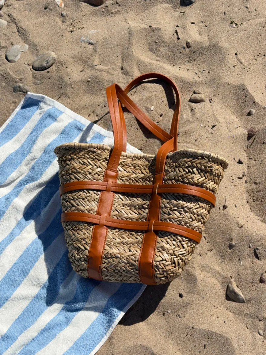 Design By Si Puglia flettet taske med læder detaljer - Beige/brun Sale