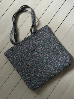 Design By Si Rhodes net med blomster - navy/grøn