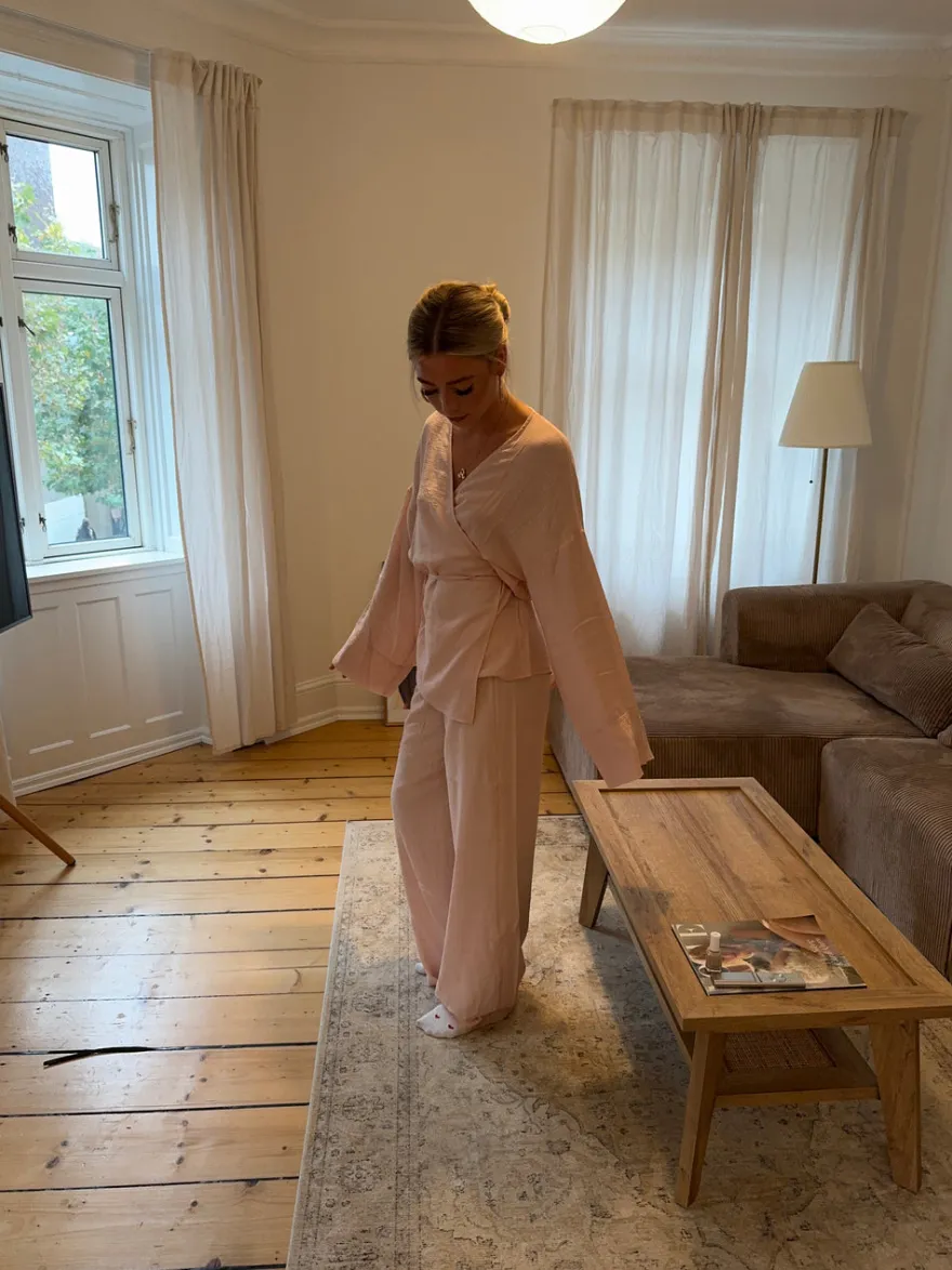 Design By Si Rikki bluse med bindebånd - Lys rosa