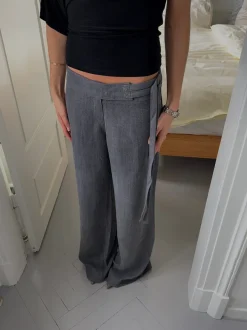 Design By Si Ronya bukser med bælte - Grå Outlet