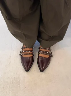 Design By Si Saga slingback sandaler med spændedetaljer - Mørkerød Best