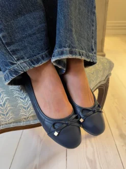 Design By Si Sasusina ballerina - Navy Outlet