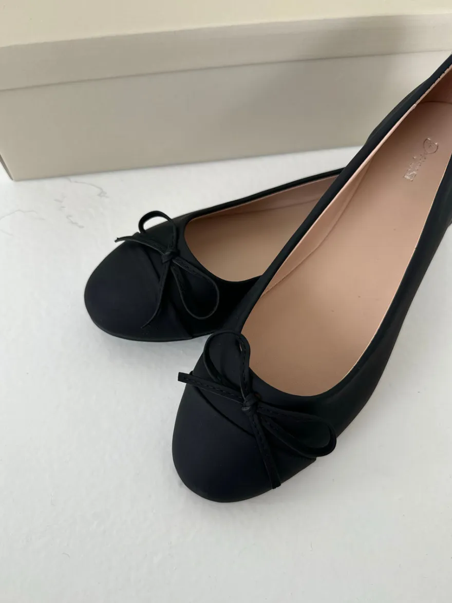 Design By Si Segovia ballerina sko med sløjfe - Sort Clearance