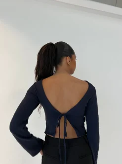 Design By Si Simona 2 ways bindebluse - Navy Online