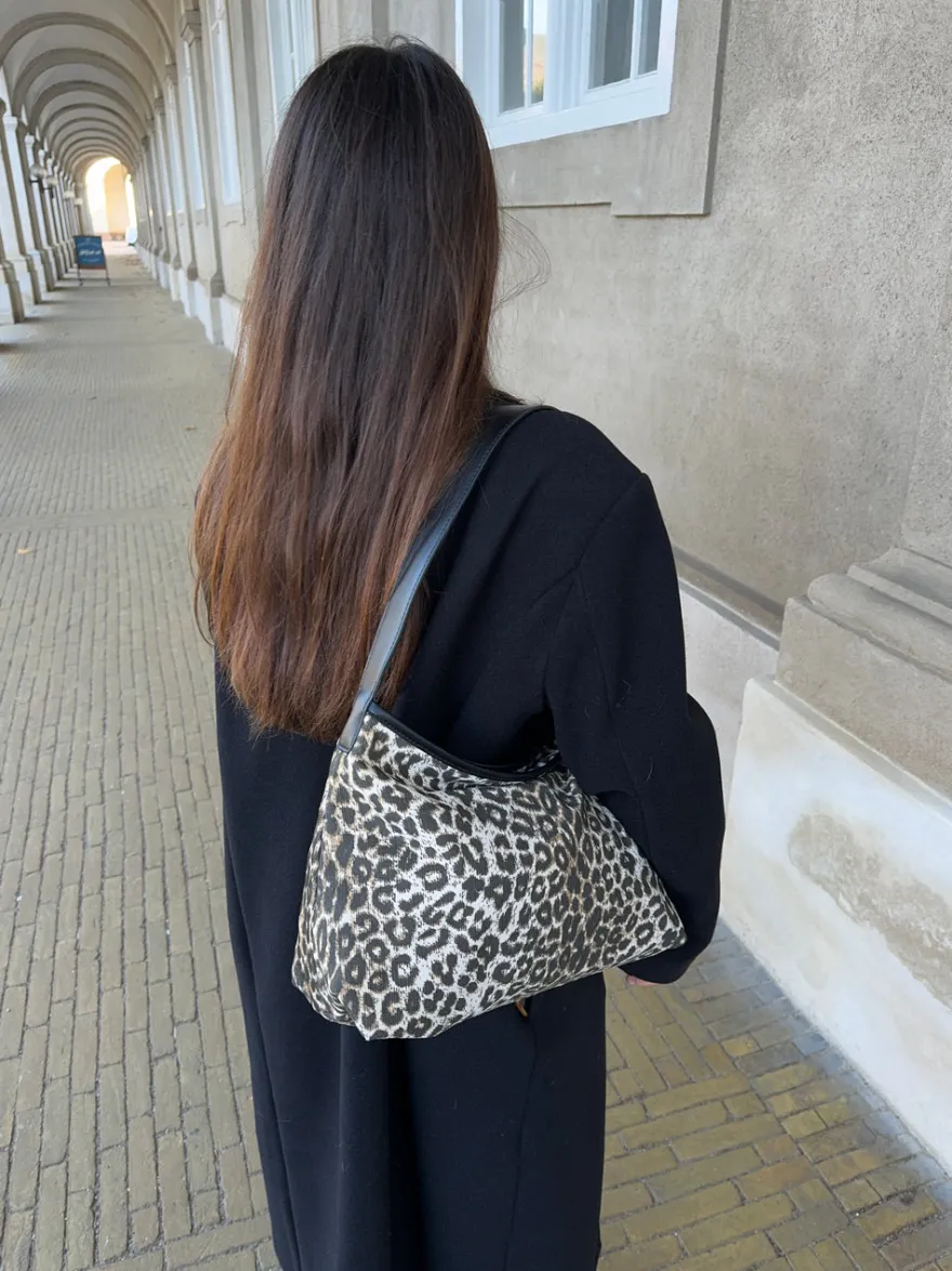 Design By Si Singapore taske - Leopard Clearance