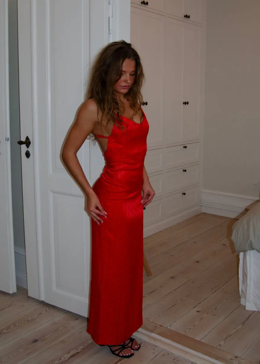 Design By Si Sirena maxikjole - Rød Outlet