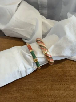 Design By Si Sola armbånd med striber - Grøn/off white/brun/guld