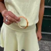 Design By Si Sola armbånd med striber - Orange/guld Clearance