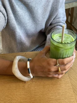 Design By Si Sola armbånd med striber - Sort/hvid New
