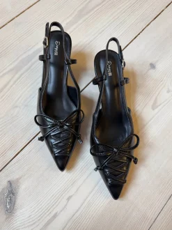 Design By Si Sola mules med sløje - Sort Discount