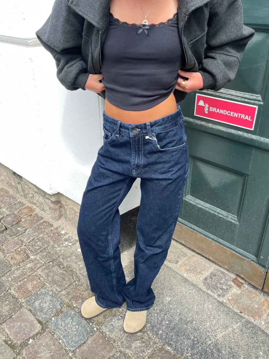 Design By Si Star jeans med hvide stjerner - Mørk denim Outlet