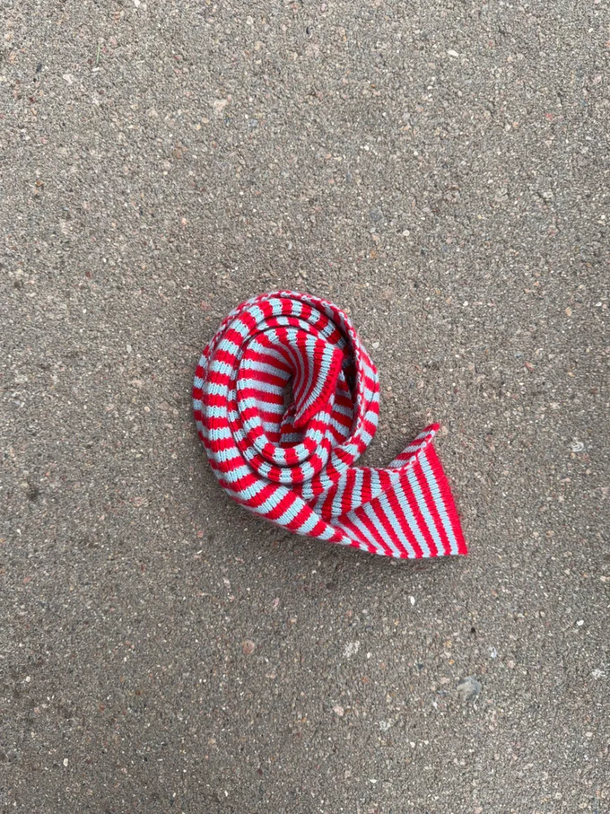 Design By Si Suba tørklæde med striber - Rød/blå Online