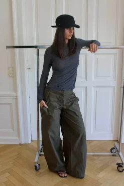 Design By Si Suzy bluse med striber - Sort og grå