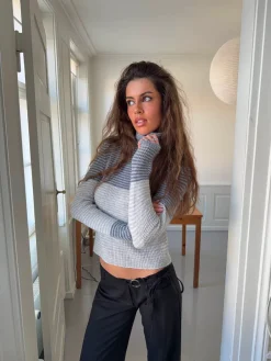 Design By Si Swela striktrøje med turtleneck - Lyseblå/mørkeblå Sale