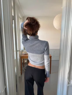 Design By Si Swela striktrøje med turtleneck - Lyseblå/mørkeblå Sale