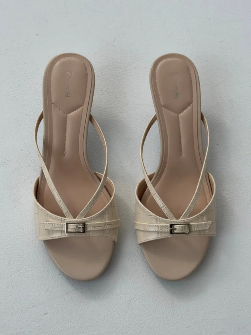 Design By Si Teleo minihæle med spændedetalje - Beige Discount