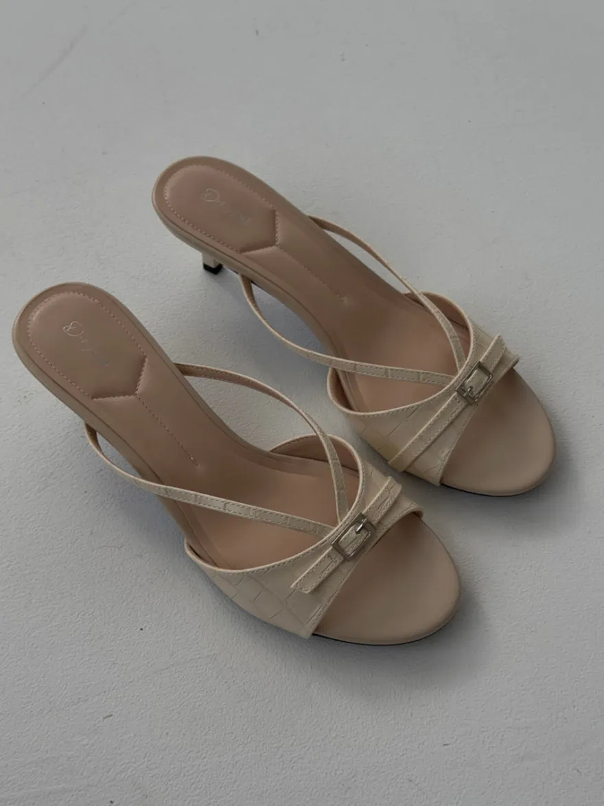 Design By Si Teleo minihæle med spændedetalje - Beige Discount