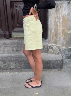 Design By Si Tiffay shorts - Limegrøn Hot