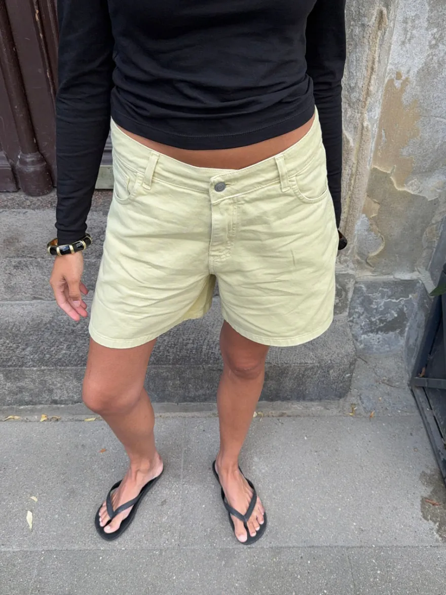Design By Si Tiffay shorts - Limegrøn Hot