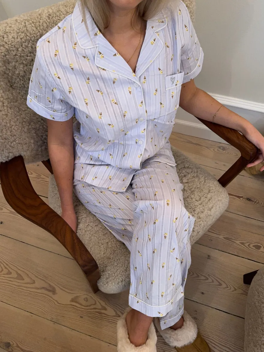 Design By Si Tinna pyjamas sæt med isvafler - Blå/hvid Sale