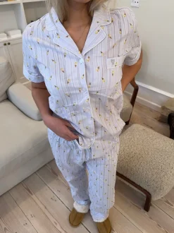 Design By Si Tinna pyjamas sæt med isvafler - Blå/hvid Sale