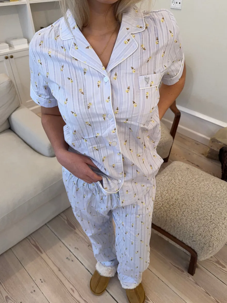 Design By Si Tinna pyjamas sæt med isvafler - Blå/hvid Sale