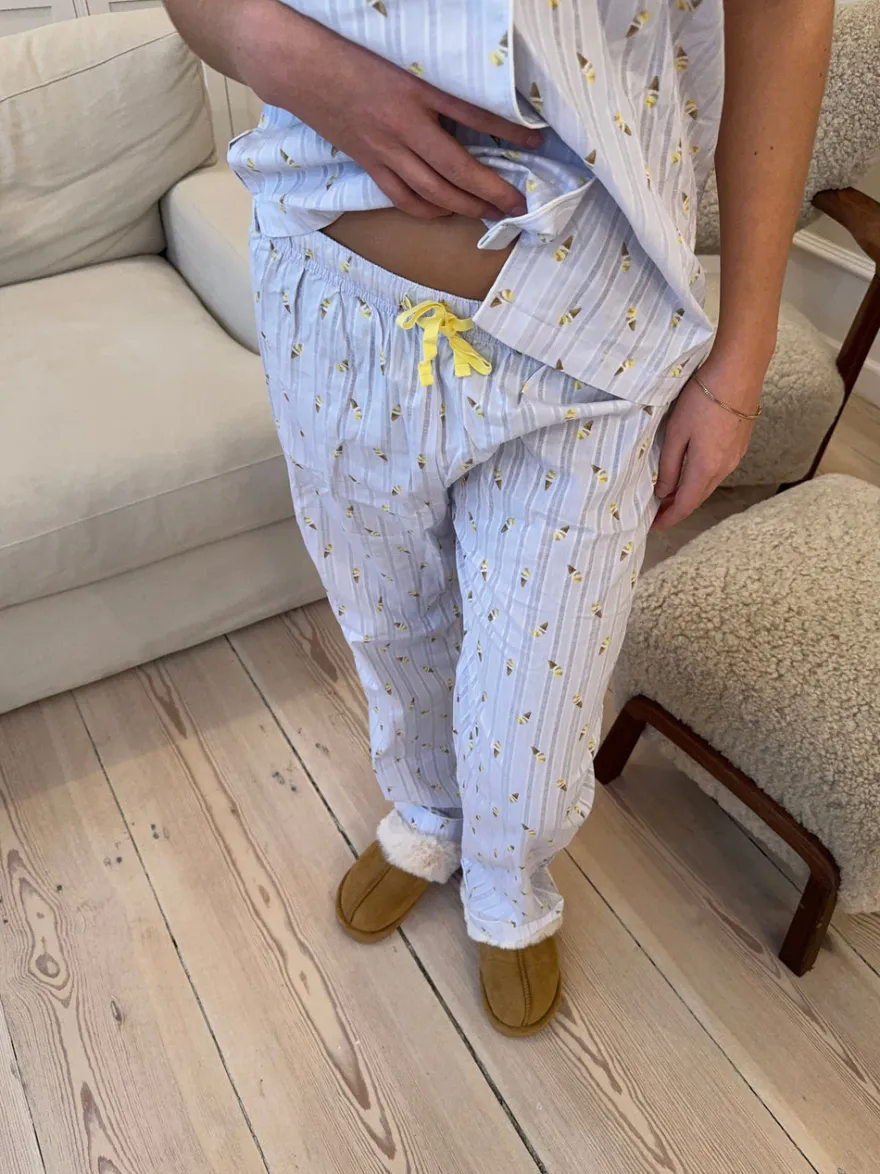 Design By Si Tinna pyjamas sæt med isvafler - Blå/hvid Sale