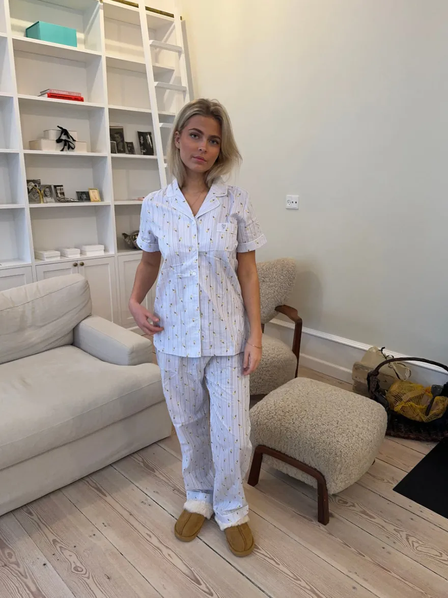 Design By Si Tinna pyjamas sæt med isvafler - Blå/hvid Sale