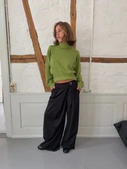 Design By Si Trina suitbukser med spændedetalje - Sort Best