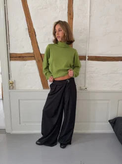 Design By Si Trina suitbukser med spændedetalje - Sort Best