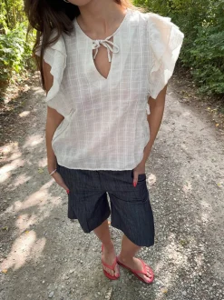 Design By Si Ulana top med detaljer - Beige Online