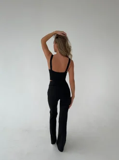 Design By Si Ultimate v-neck top - Jet Black Online