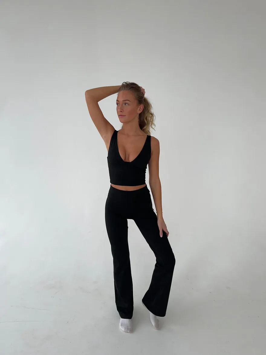 Design By Si Ultimate v-neck top - Jet Black Online