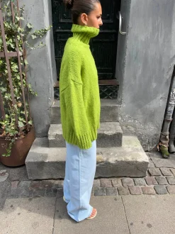 Design By Si Valdamara oversized striktrøje med turtleneck - Limegrøn Sale
