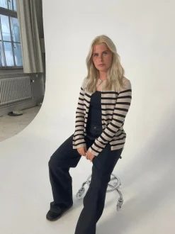 Design By Si Xenia cardigan med striber - Beige/sort New