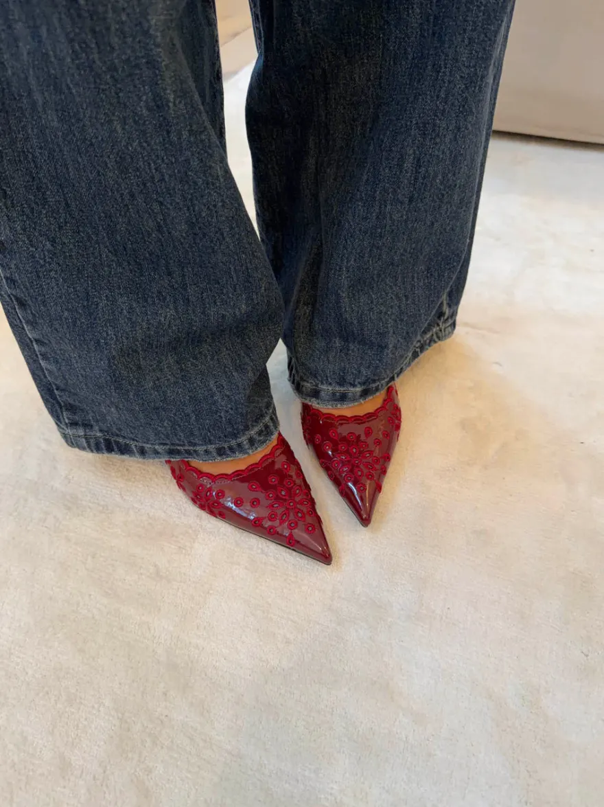 Design By Si Ydun slingback hæle med detaljer - Rød