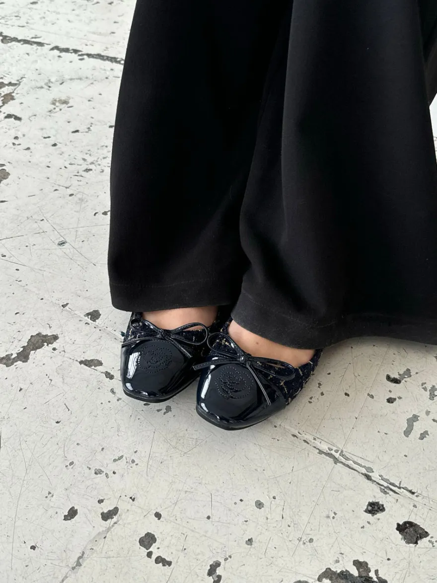 Design By Si Zamora ballerina sko med mønster og sløjfe - Navy Outlet