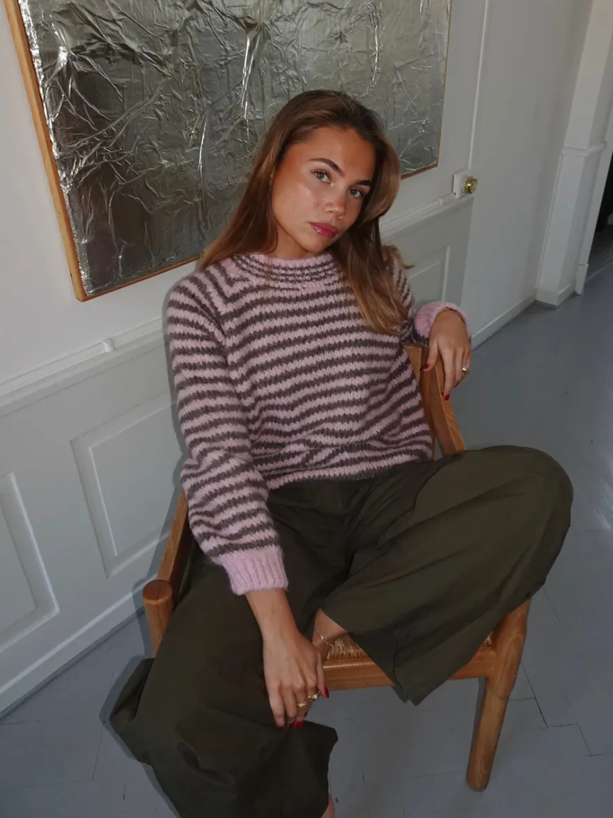 Design By Si Zeya striktrøje med striber - Lyserød/taupe Outlet